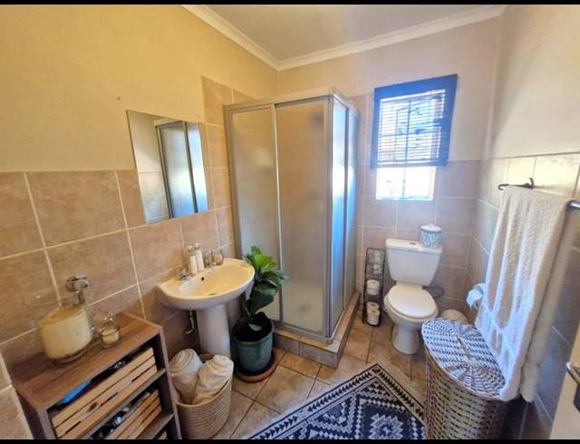 3 BEDROOM TOWNHOUSE FOR SALE IN SINOVILLE